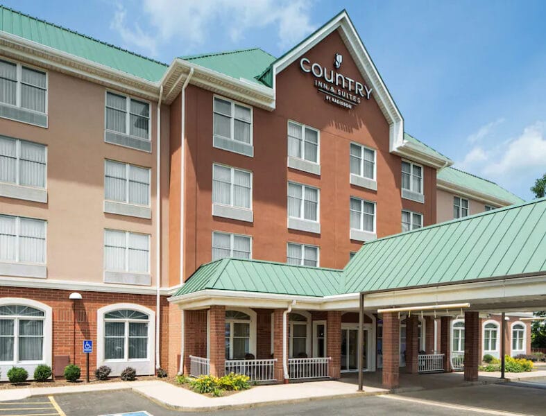 Country Inn & Suites Cuyahoga Falls